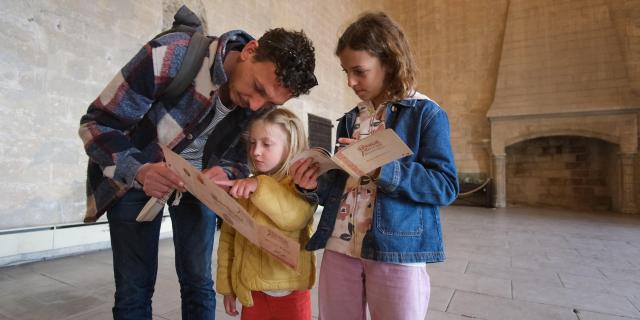 Jeu de piste Intrigue dans le Palais des Papes - Crédit photo : Olivier Tresson / Avignon Tourisme