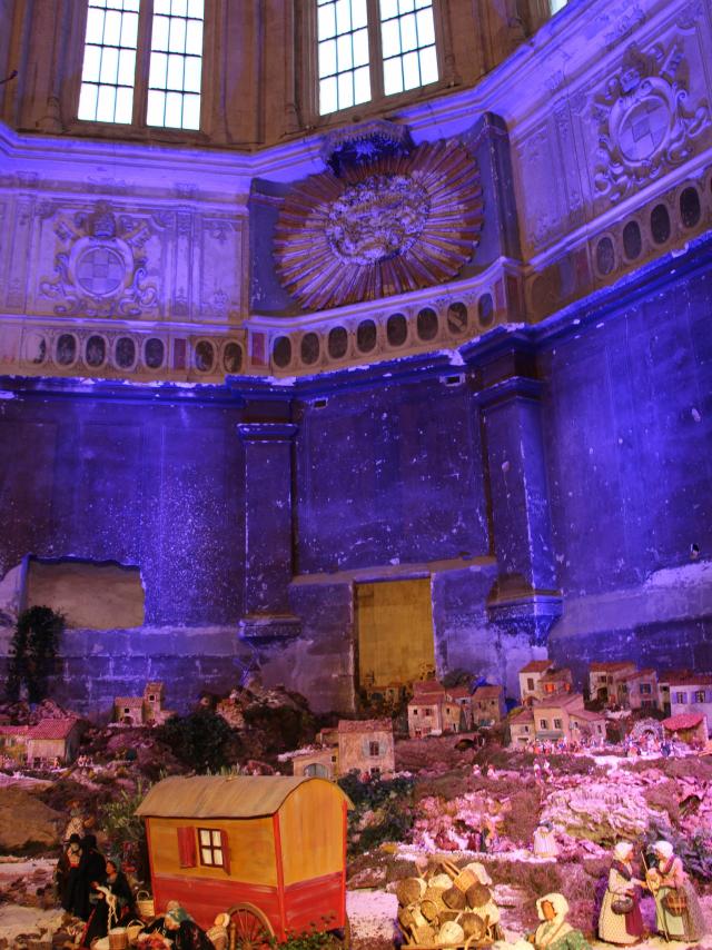 La cuna de Navidad en la iglesia de los Célestins - Crédito de la foto: Olivier Tresson / Avignon Tourisme