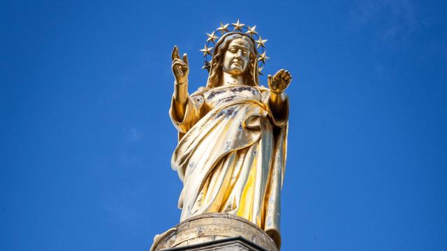 La statue de Notre Dame des Doms - Crédit photo : Frédéric Dahm / Empreintes d'Ailleurs