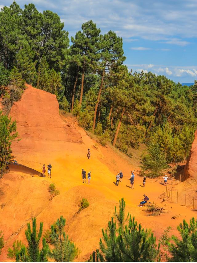 Le sentier des Ocres du Luberon à Roussillon - Crédit photo : Alain Hocquel / Vaucluse Provence Attractivité