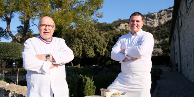 Picnic del chef entre viñedos y garriga - Crédito de la foto: Olivier Tresson / Avignon Tourisme