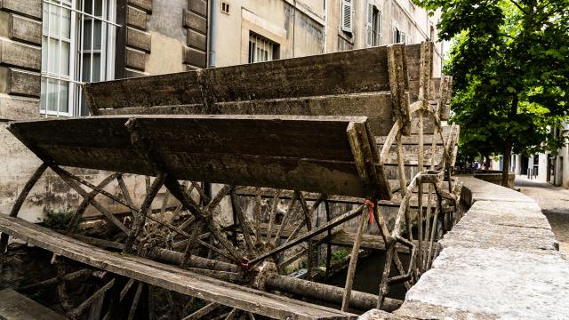 Balade dans les rues d'Avignon - rue des Teinturiers